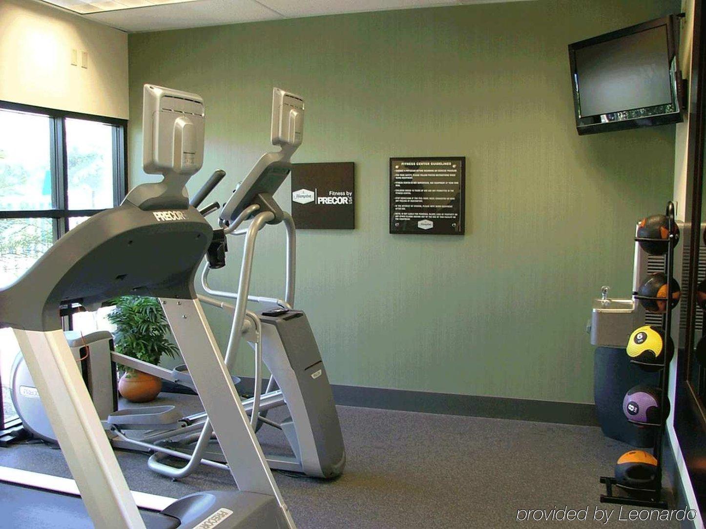 Hampton Inn & Suites Anaheim Гардън Гроув Съоръжения снимка