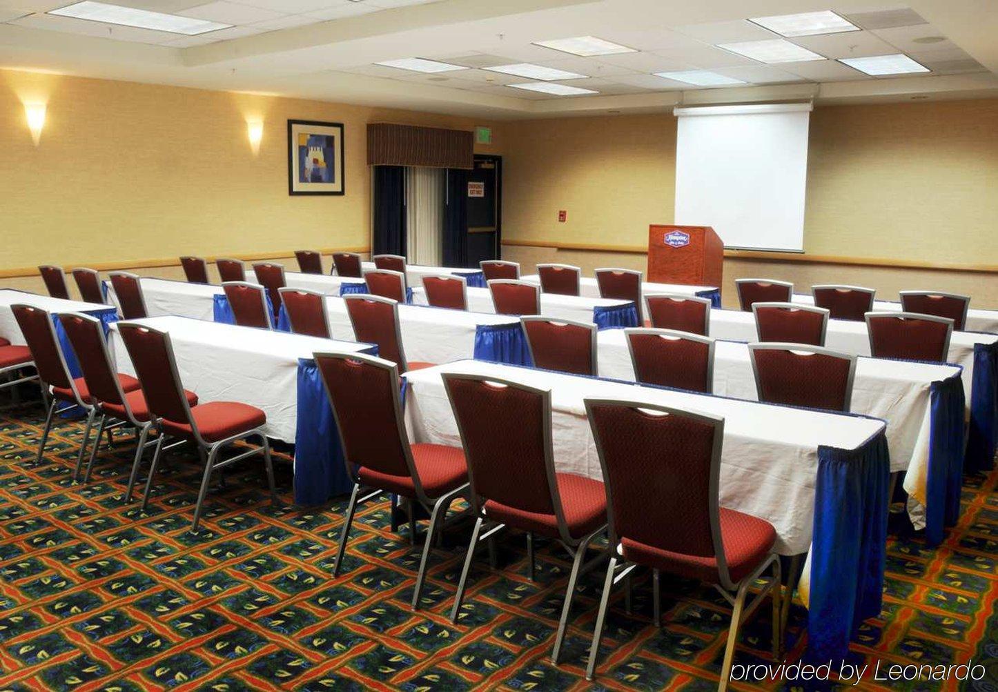 Hampton Inn & Suites Anaheim Гардън Гроув Съоръжения снимка
