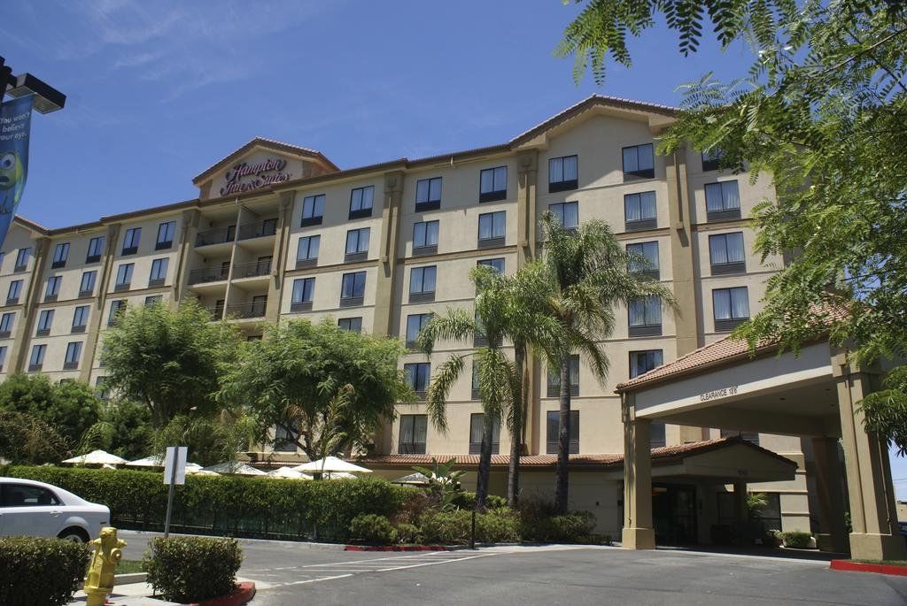 Hampton Inn & Suites Anaheim Гардън Гроув Екстериор снимка